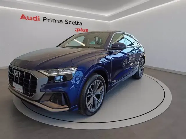 Audi Q8