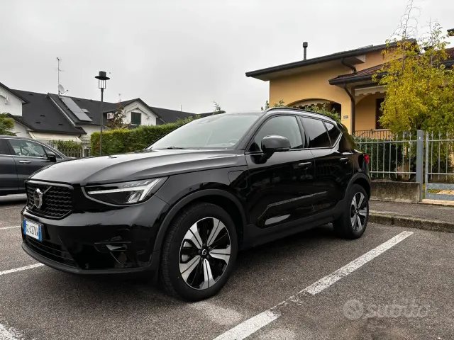 Volvo XC40 (2017-->)