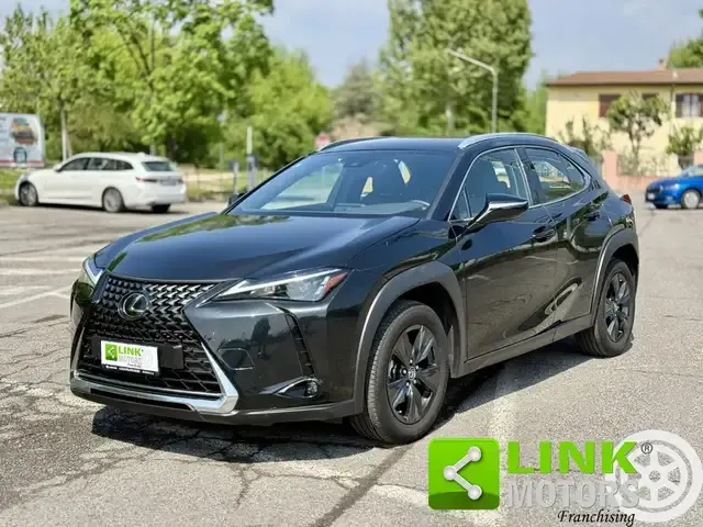 Lexus UX 250h