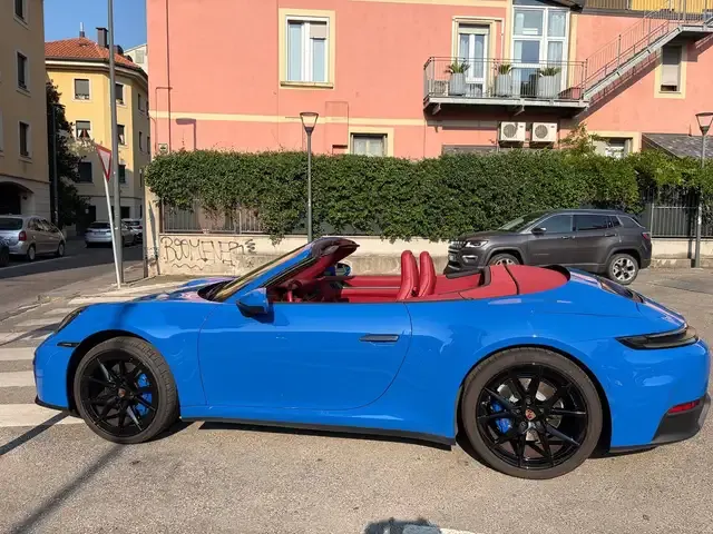 Porsche 992