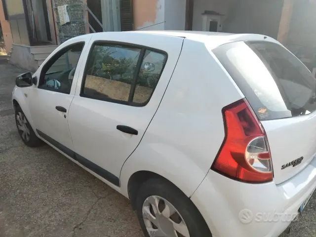 Dacia Sandero 1ª serie