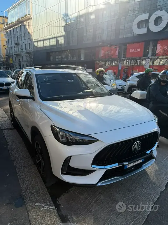 MG HS (2022-->)