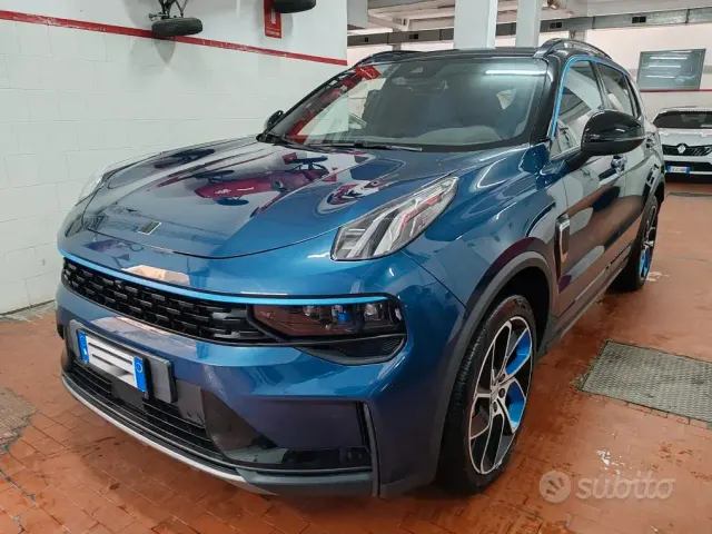 Lynk&Co 01