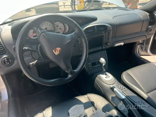 Porsche 911 (996)