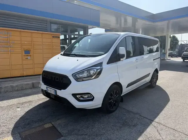 Ford Tourneo Custom