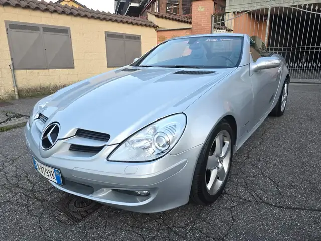 Mercedes-Benz SLK 200