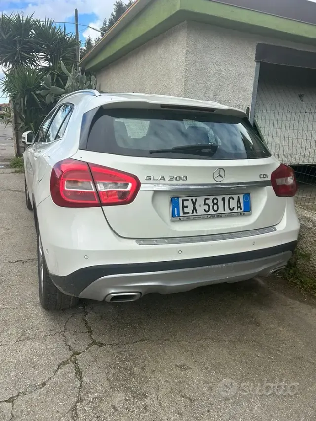 Mercedes-Benz GLA (X156)