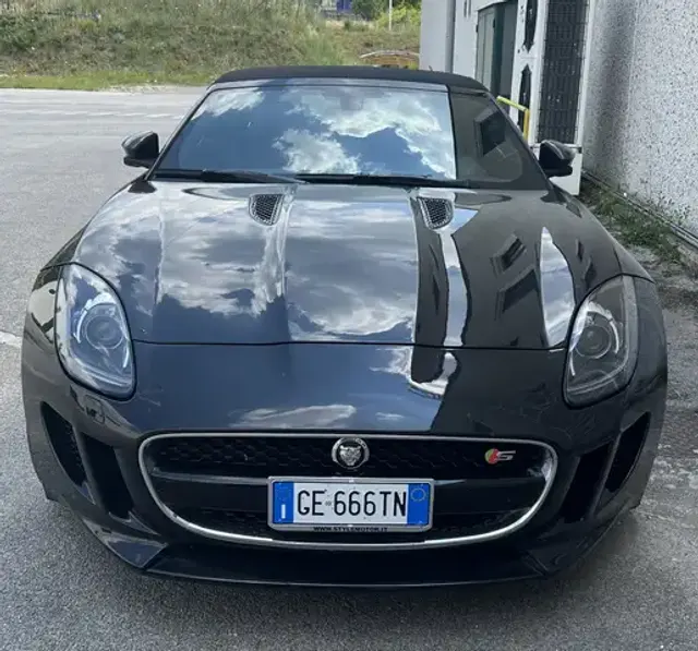 Jaguar F-Type