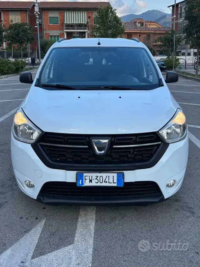 Dacia Lodgy