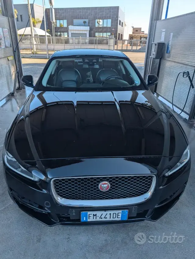 Jaguar XE (X760)