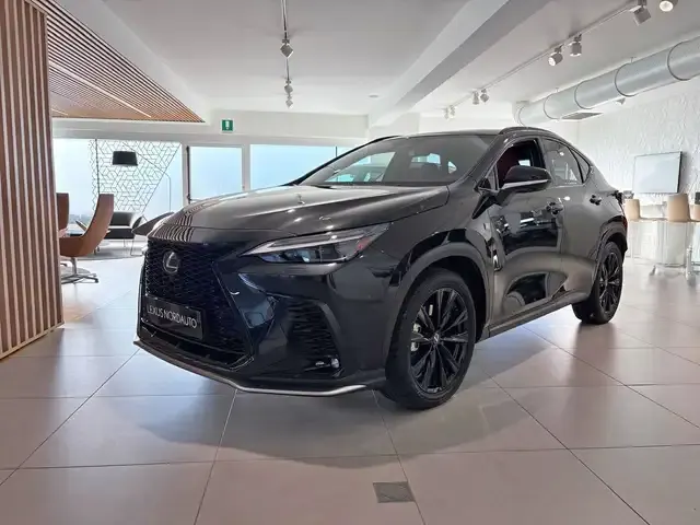 Lexus NX 450h+