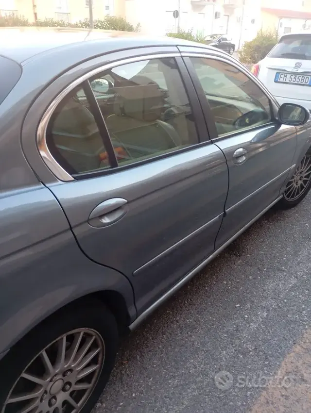 Jaguar X-Type X400/6/7/8/9