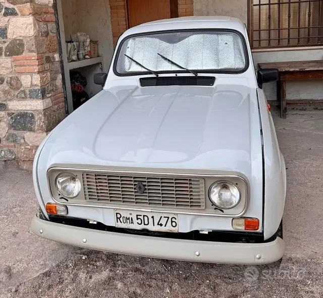 Renault 4