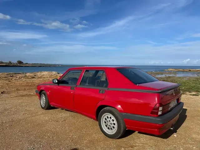 Alfa Romeo 75