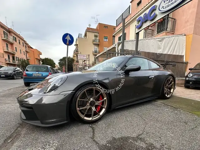 Porsche 911