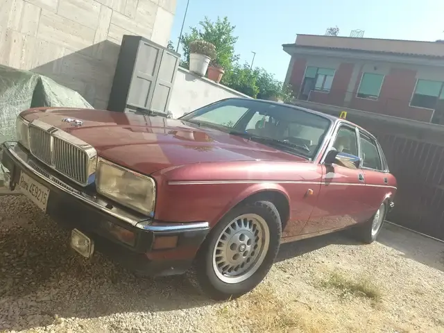 Jaguar Sovereign