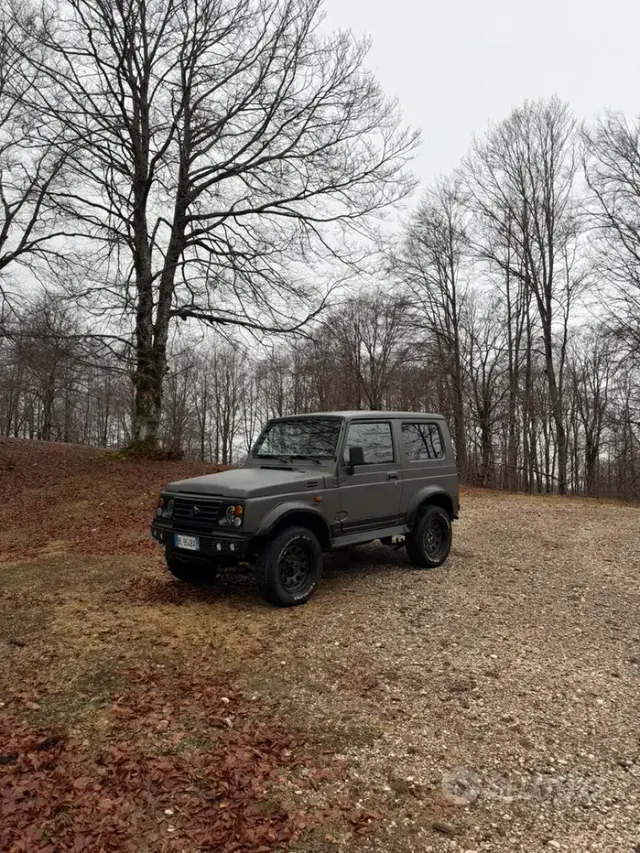 Suzuki Samurai