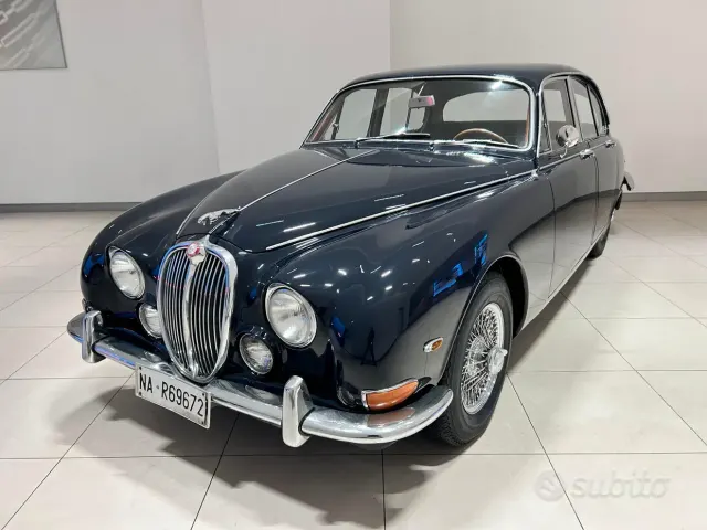 Jaguar S-Type (X204)