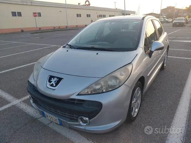 Peugeot 207