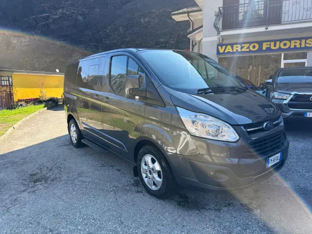 Ford Tourneo Custom