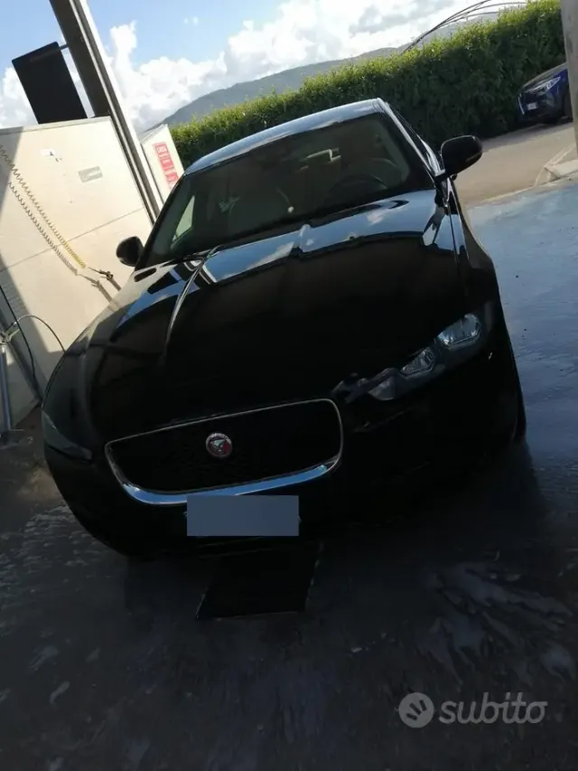 Jaguar XE (X760)