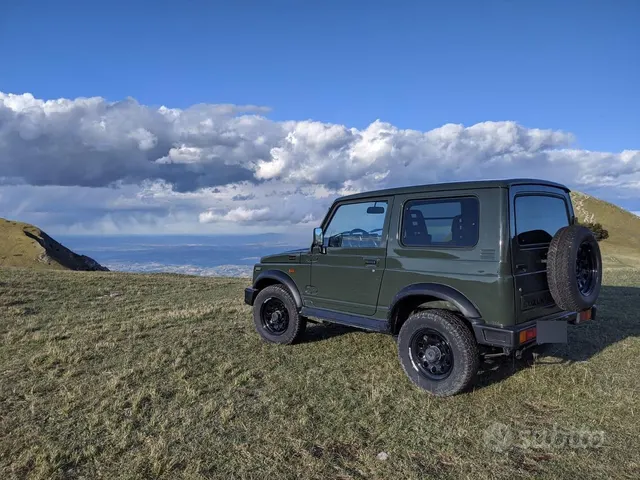 Suzuki Samurai