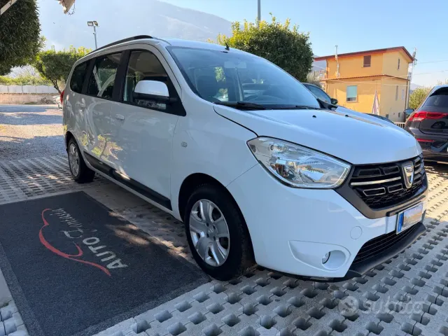 Dacia Lodgy