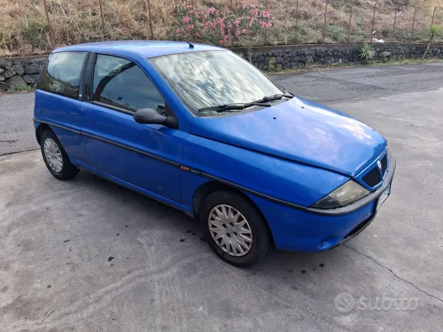 Lancia Y