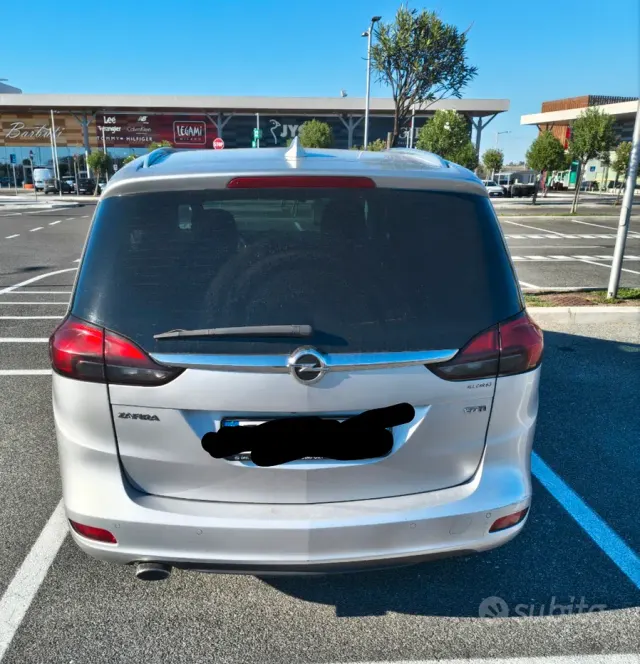 Opel Zafira