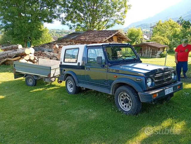 Suzuki Samurai