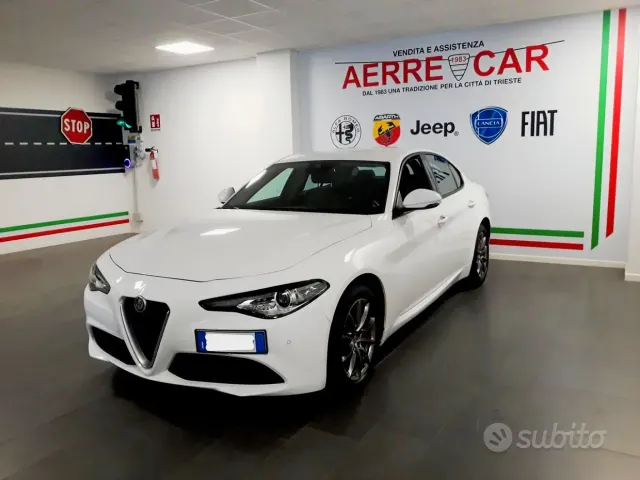 Alfa Romeo Giulia (2016)