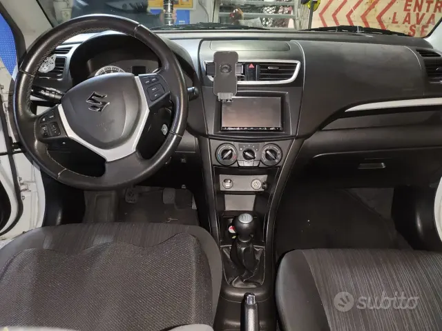 Suzuki Swift (2010-2017)