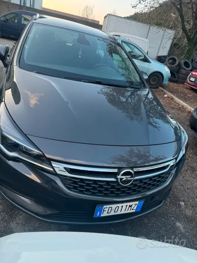 Opel Astra 5ª serie