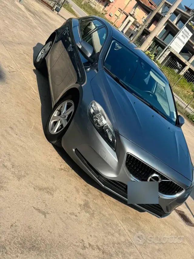 Volvo V40 (2012-2020)