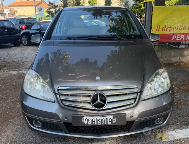 Mercedes-Benz Classe A (W/C169)