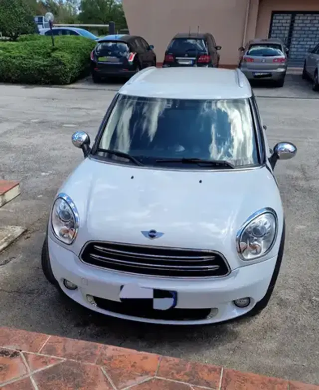 MINI One D Countryman