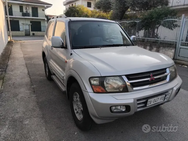 Mitsubishi Pajero (2000-2007)
