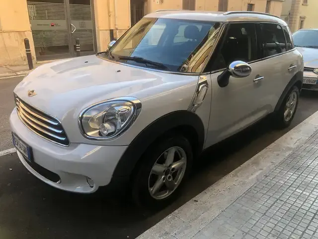 MINI One D Countryman