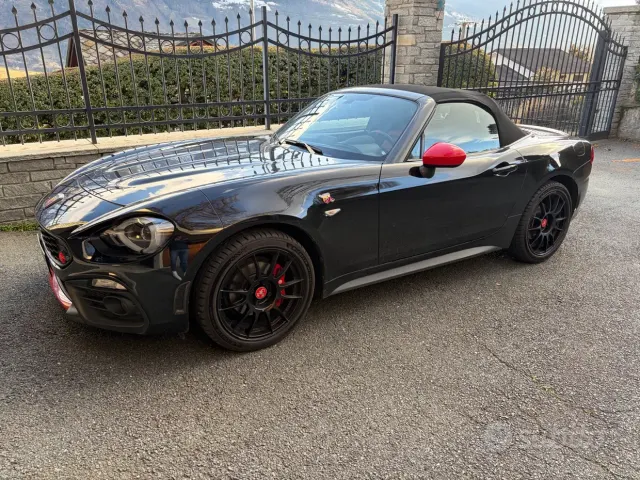 Abarth 124 Spider