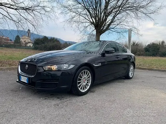 Jaguar XE (X760)