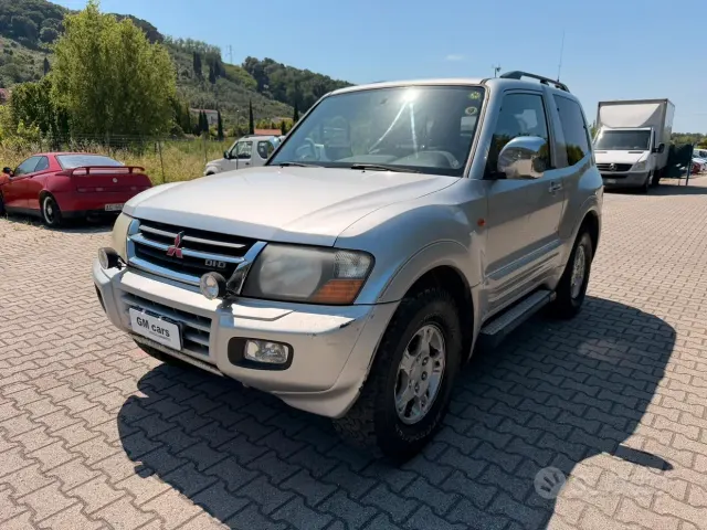 Mitsubishi Pajero (2000-2007)