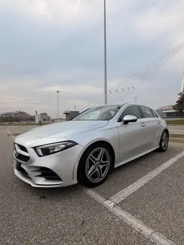 Mercedes-Benz A 180