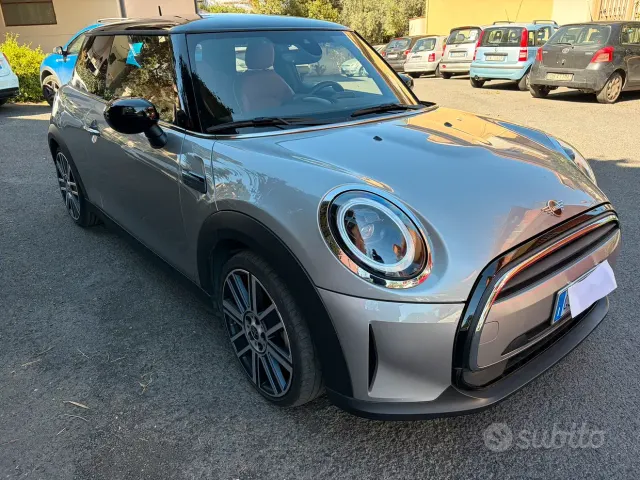 MINI Mini 4ª serie (F56)