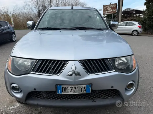 Mitsubishi L200 (2006-2015)