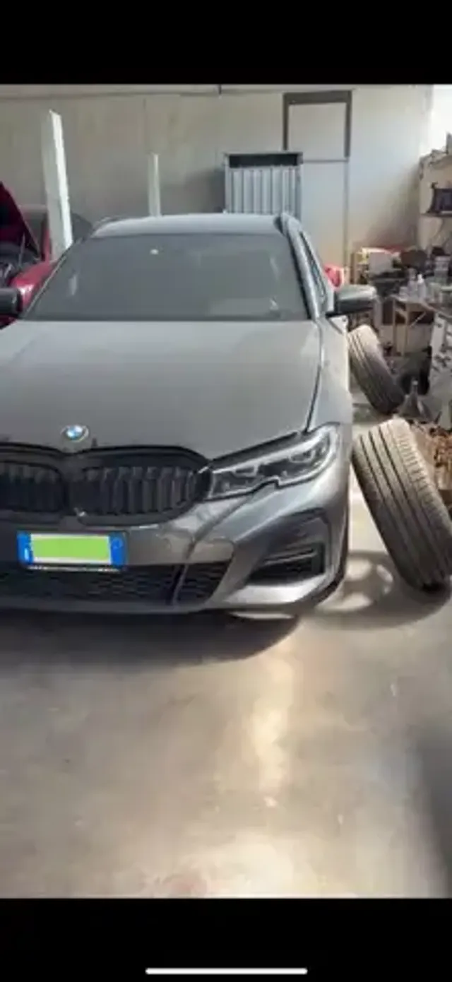 BMW 320