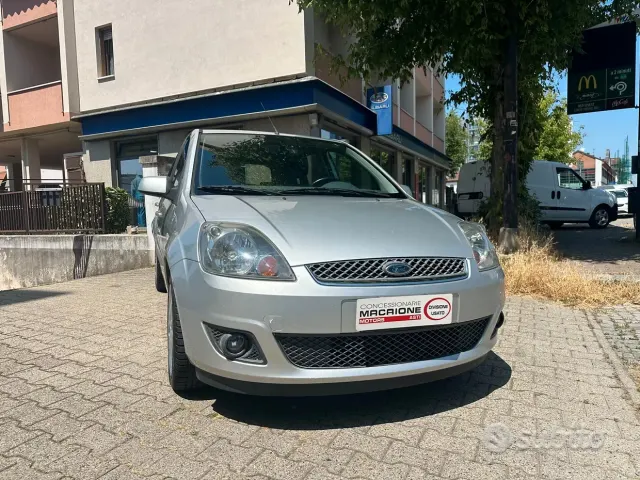 Ford Fiesta 5ª serie