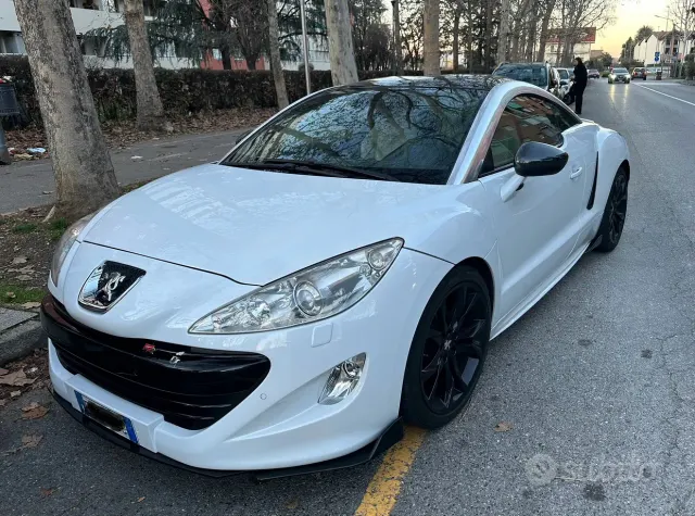 Peugeot RCZ