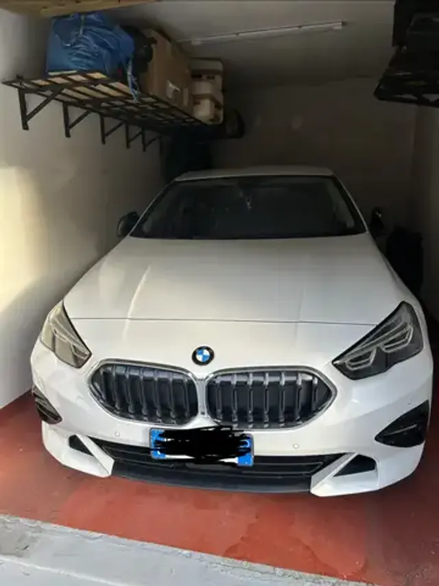 BMW 218