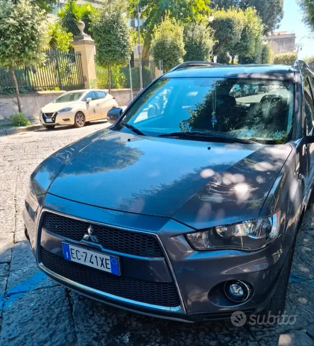 Mitsubishi Outlander 2ª(10-12)