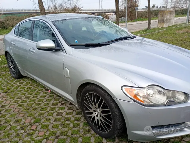 Jaguar XF 1ª serie (X250)